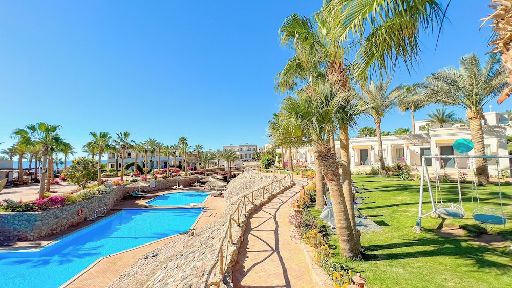 Club Reef Resort & Spa