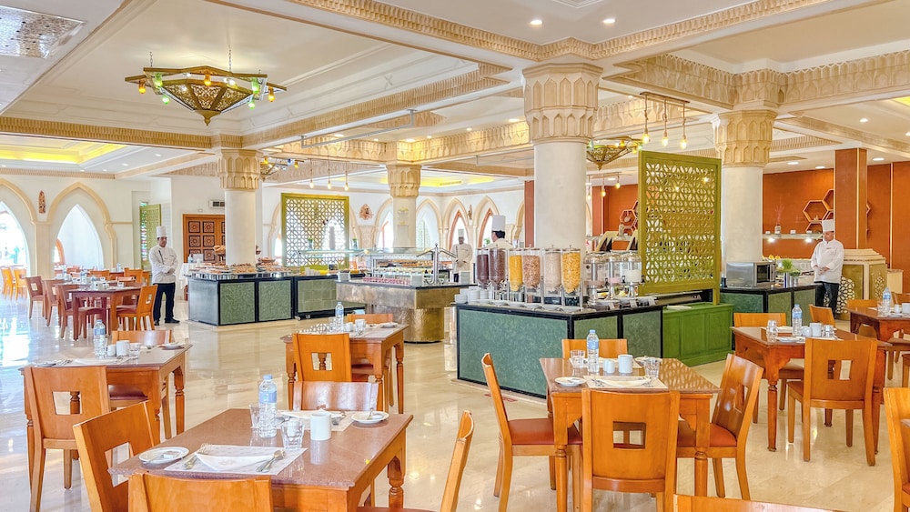 Club Reef Resort & Spa — Restaurant & bars in Sharm El Sheikh, Red Sea