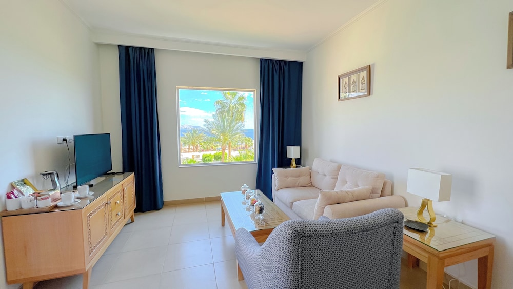 Club Reef Resort & Spa — Hotel rooms in Sharm El Sheikh, Red Sea