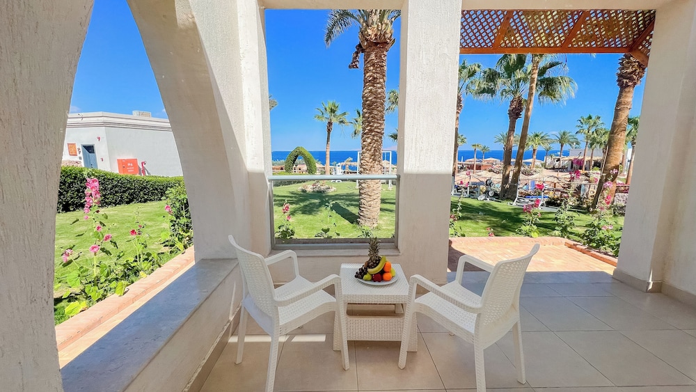 Club Reef Resort & Spa — Hotel rooms in Sharm El Sheikh, Red Sea