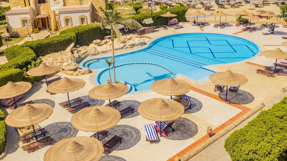 Blend Elphistone Resort - All inclusive — Swimming pool in Marsa Alam, Red Sea
