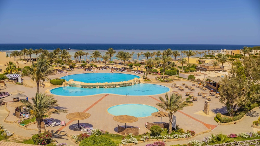 Blend Elphistone Resort - All inclusive — Swimming pool in Marsa Alam, Red Sea