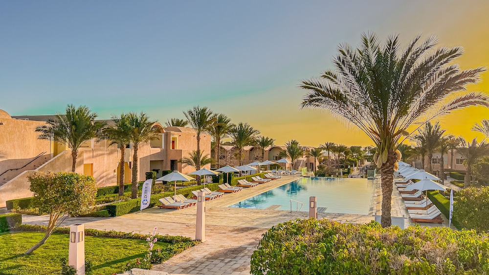 Gemma Resort — Swimming pool in Marsa Alam, Red Sea