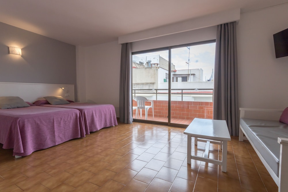 Orosol Apartments by Typic Hotels — Hotel rooms in San Antonio, Balearic Islands