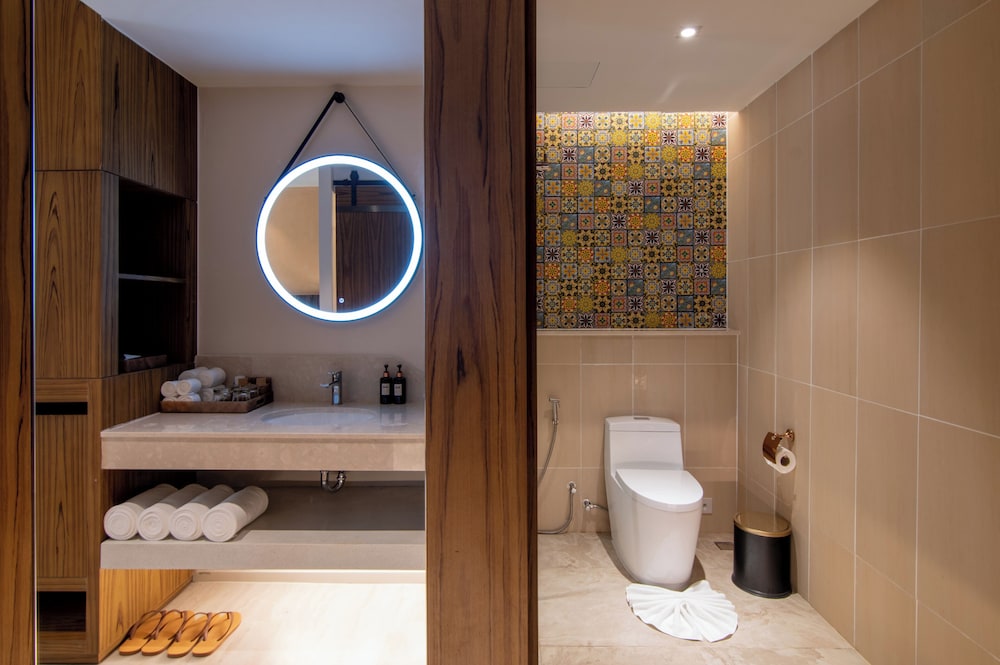 Pamookkoo Resort — Hotel rooms in Karon, Phuket Province