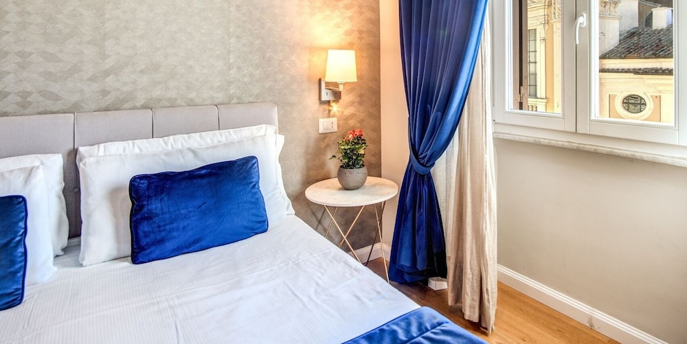 Hotel 55 Fifty five — Hotel rooms in Rome, Lazio