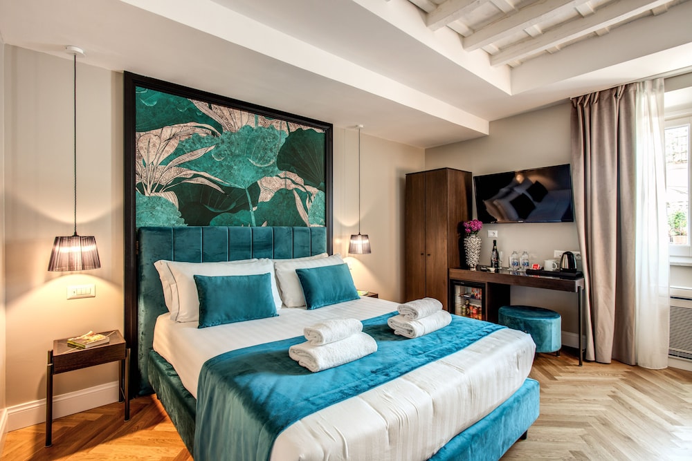 Hotel 55 Fifty five — Hotel rooms in Rome, Lazio