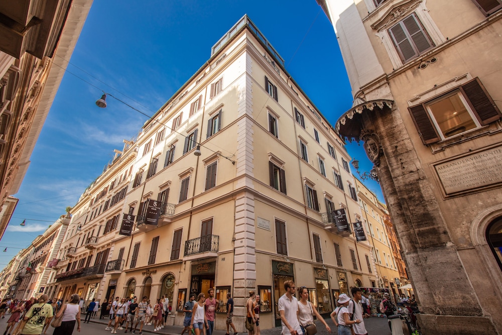 Hotel 55 Fifty five — Hotel building in Rome, Lazio