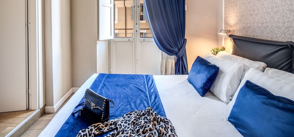 Hotel 55 Fifty five — Hotel rooms in Rome, Lazio