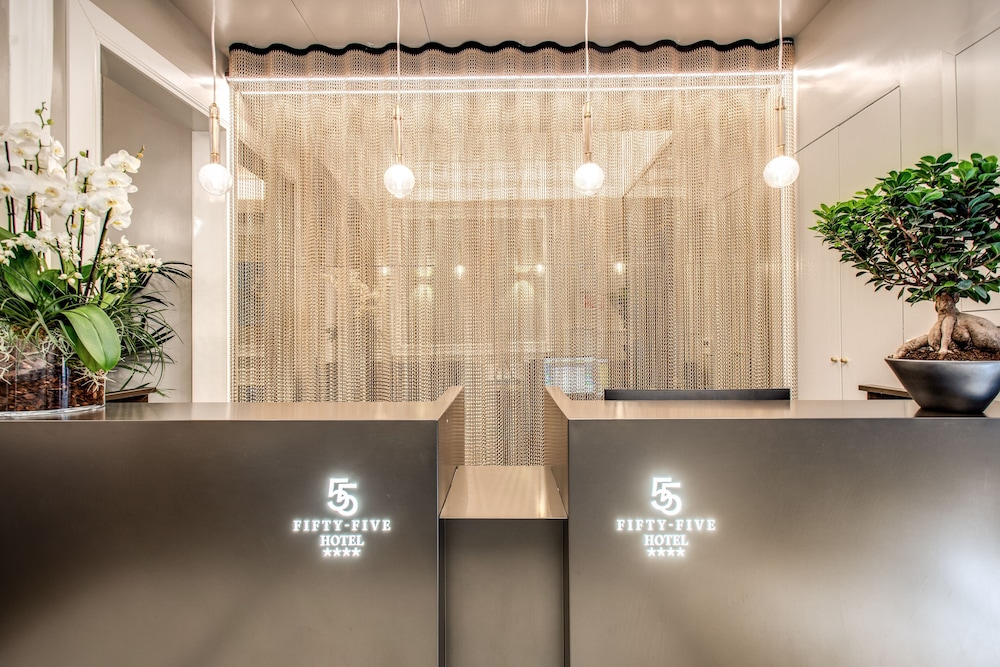 Hotel 55 Fifty five — Hotel building in Rome, Lazio