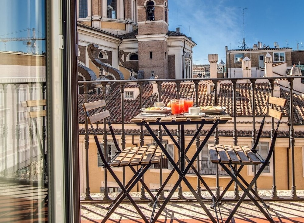 Hotel 55 Fifty five — Hotel rooms in Rome, Lazio