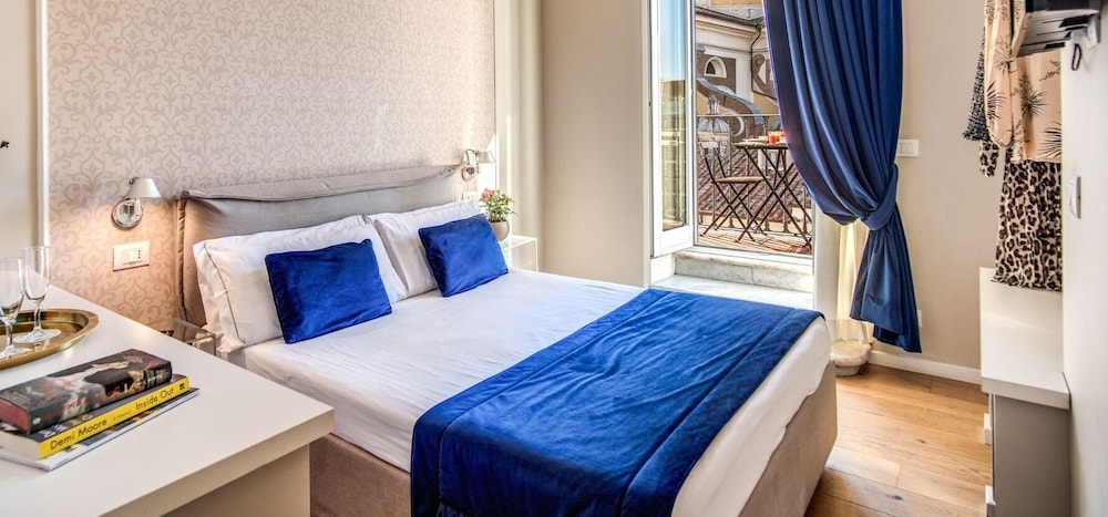 Hotel 55 Fifty five — Hotel rooms in Rome, Lazio
