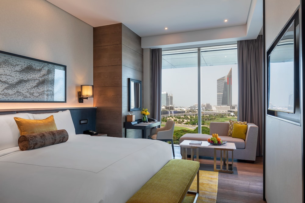 Taj Jumeirah Lakes Towers, Dubai — Rooms in Dubai