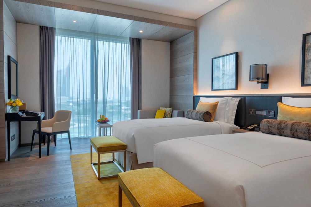 Taj Jumeirah Lakes Towers, Dubai — Rooms in Dubai