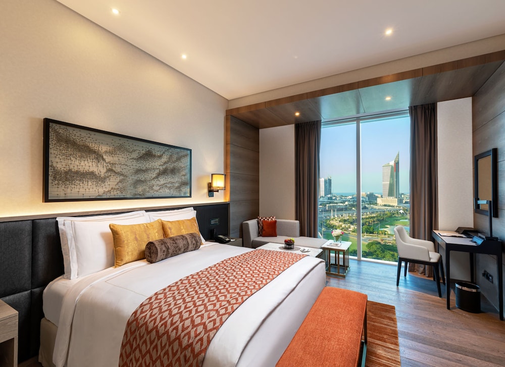 Taj Jumeirah Lakes Towers, Dubai — Rooms in Dubai