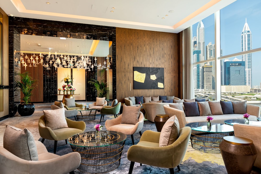 Taj Jumeirah Lakes Towers, Dubai — Shared spaces in Dubai