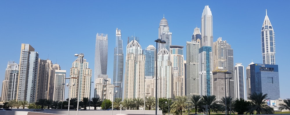 Taj Jumeirah Lakes Towers, Dubai — Outdoor in Dubai