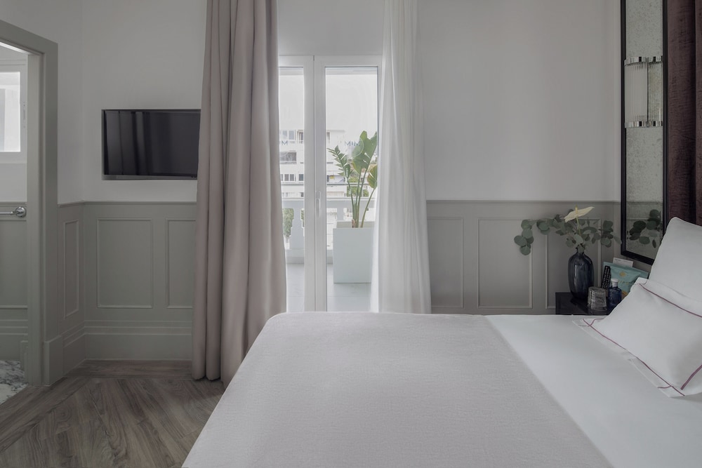 MIM Ibiza Member of Meliá Collection — Hotel rooms in Playa d'en Bossa, Balearic Islands