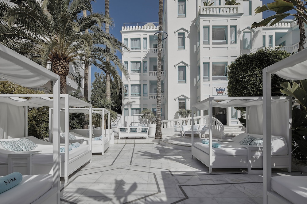 MIM Ibiza Member of Meliá Collection — Hotel building in Playa d'en Bossa, Balearic Islands