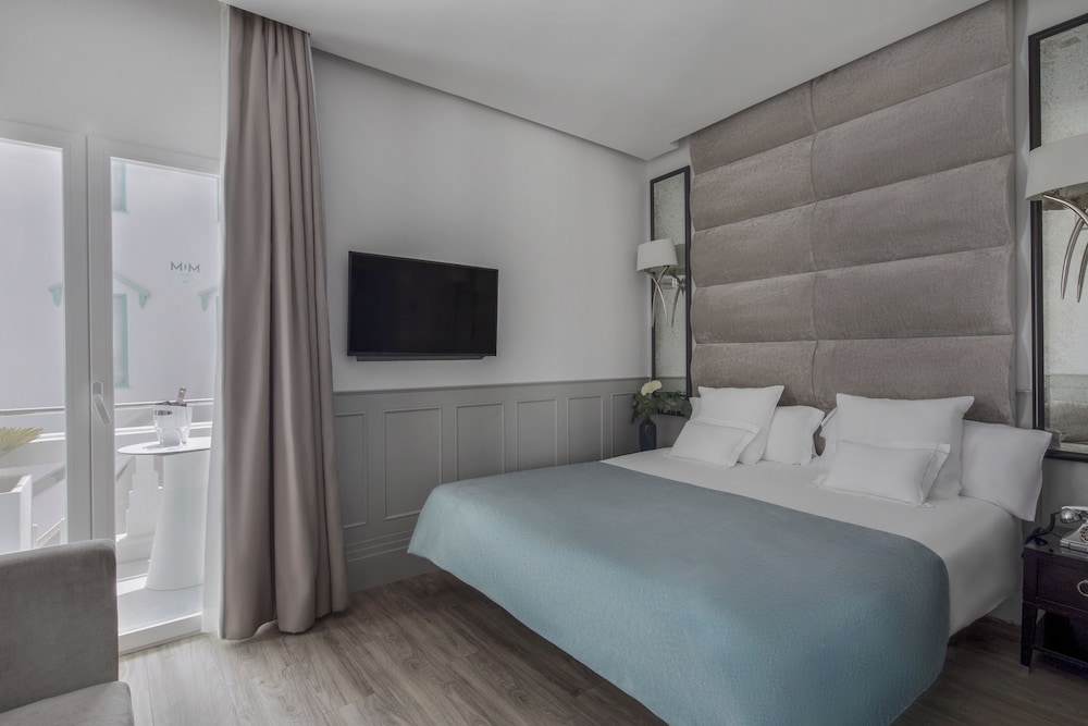 MIM Ibiza Member of Meliá Collection — Hotel rooms in Playa d'en Bossa, Balearic Islands