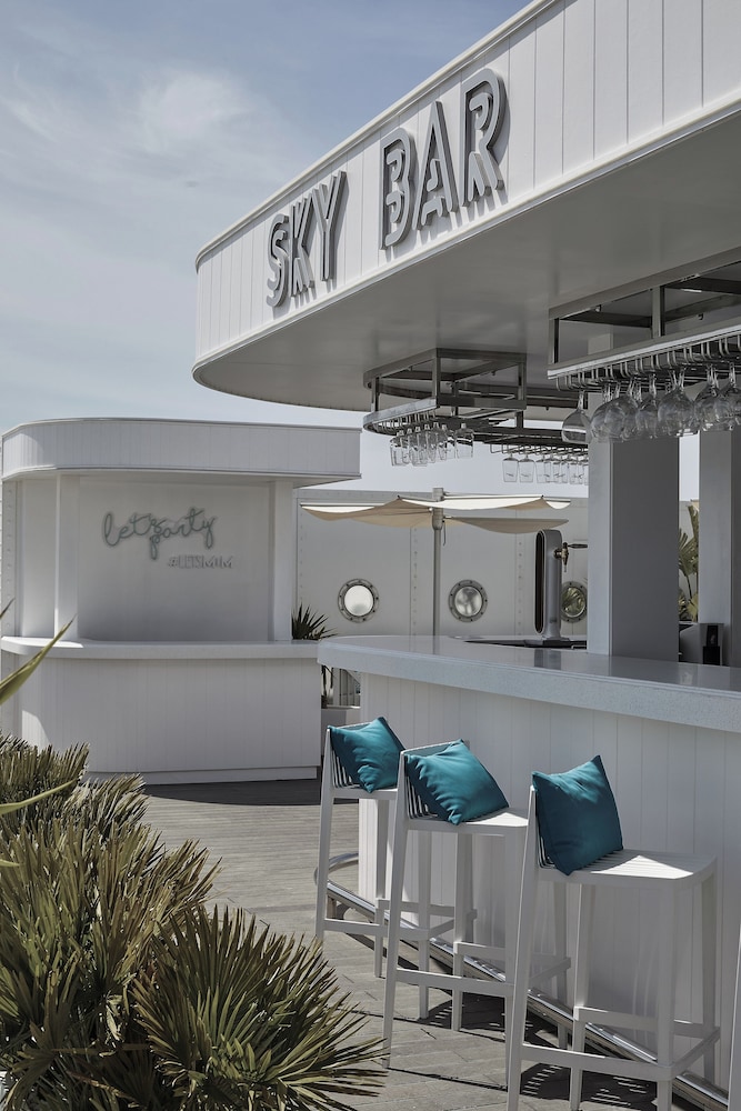 MIM Ibiza Member of Meliá Collection — Restaurant & bars in Playa d'en Bossa, Balearic Islands