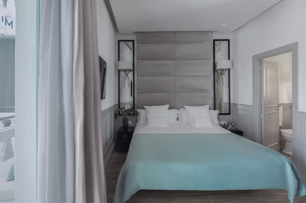 MIM Ibiza Member of Meliá Collection — Hotel rooms in Playa d'en Bossa, Balearic Islands