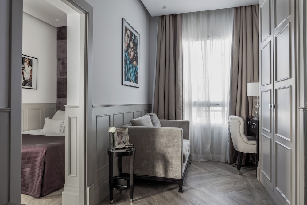 MIM Ibiza Member of Meliá Collection — Hotel rooms in Playa d'en Bossa, Balearic Islands