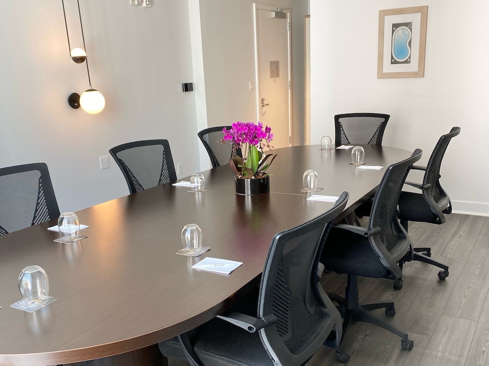 Kimpton Hotel Palomar South Beach by IHG — Hotel rooms in Miami, Florida