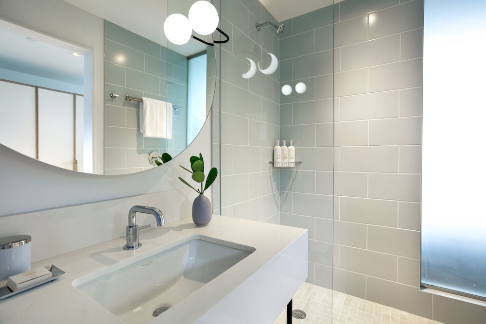 Kimpton Hotel Palomar South Beach by IHG — Hotel rooms in Miami, Florida