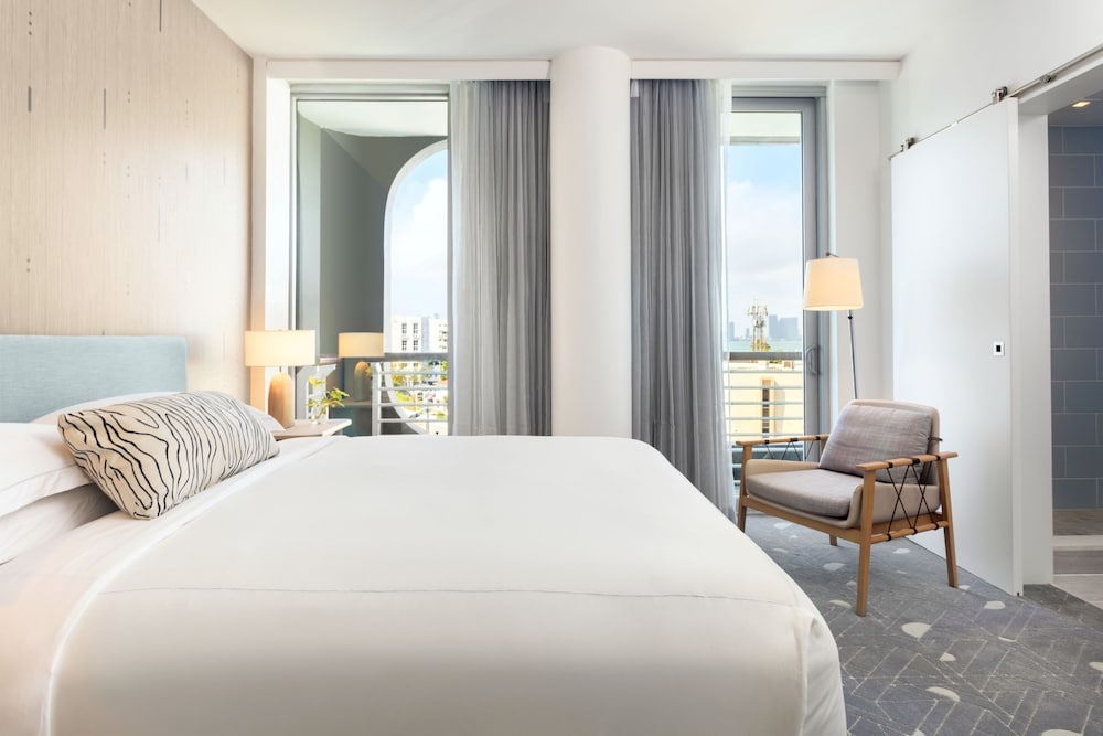 Kimpton Hotel Palomar South Beach by IHG — Hotel rooms in Miami, Florida