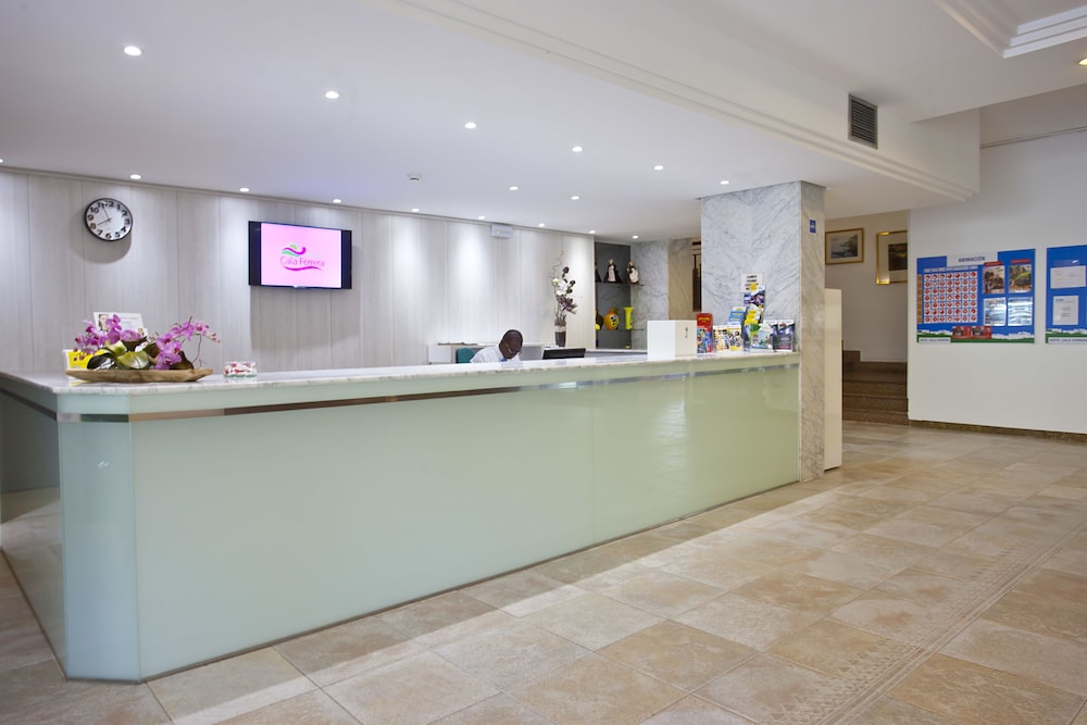 Hotel Cabot Cala Ferrera — Hotel building in Cala d´Or, Balearic Islands