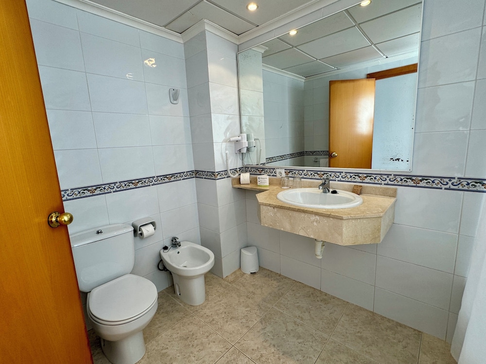 Hotel Cabot Cala Ferrera — Hotel rooms in Cala d´Or, Balearic Islands