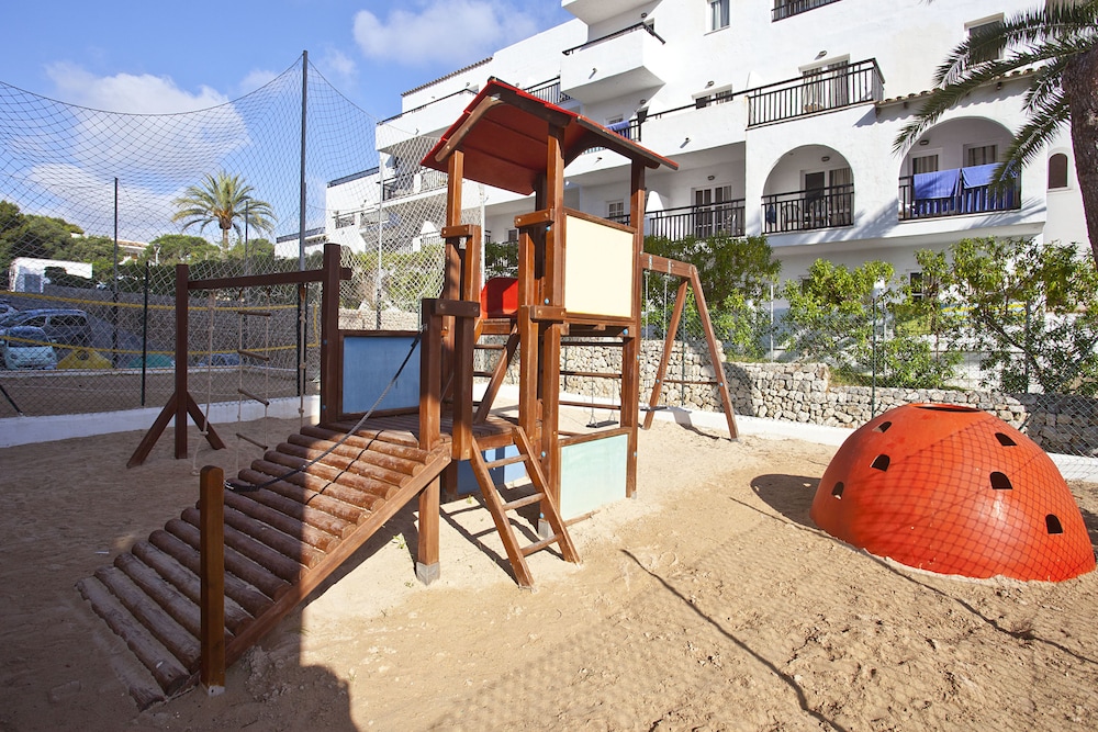 Hotel Cabot Cala Ferrera — Facilities in Cala d´Or, Balearic Islands