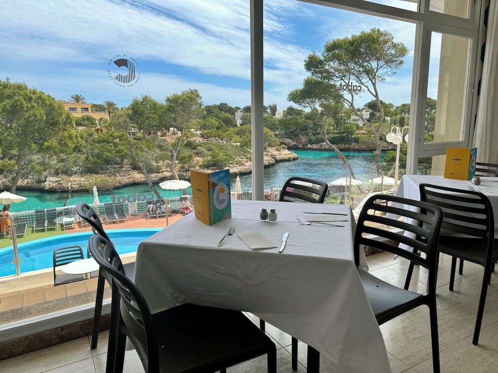Hotel Cabot Cala Ferrera — Restaurant in Cala d´Or, Balearic Islands