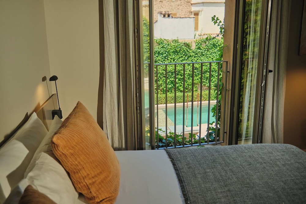 Can Aulí Luxury Retreat — Hotel rooms in Pollenca, Balearic Islands