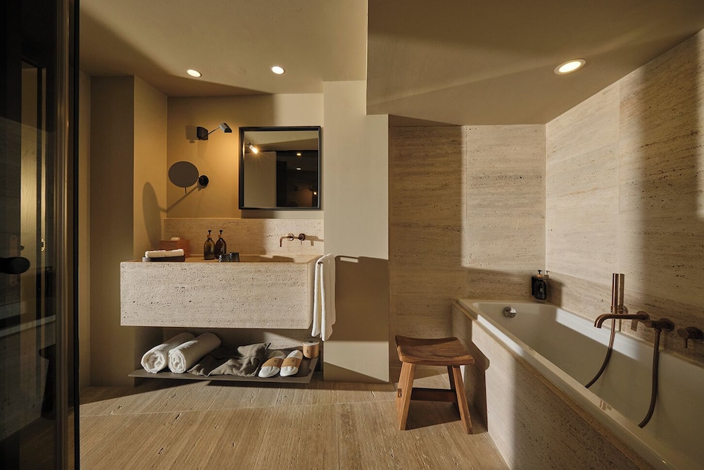 Can Aulí Luxury Retreat — Hotel rooms in Pollenca, Balearic Islands