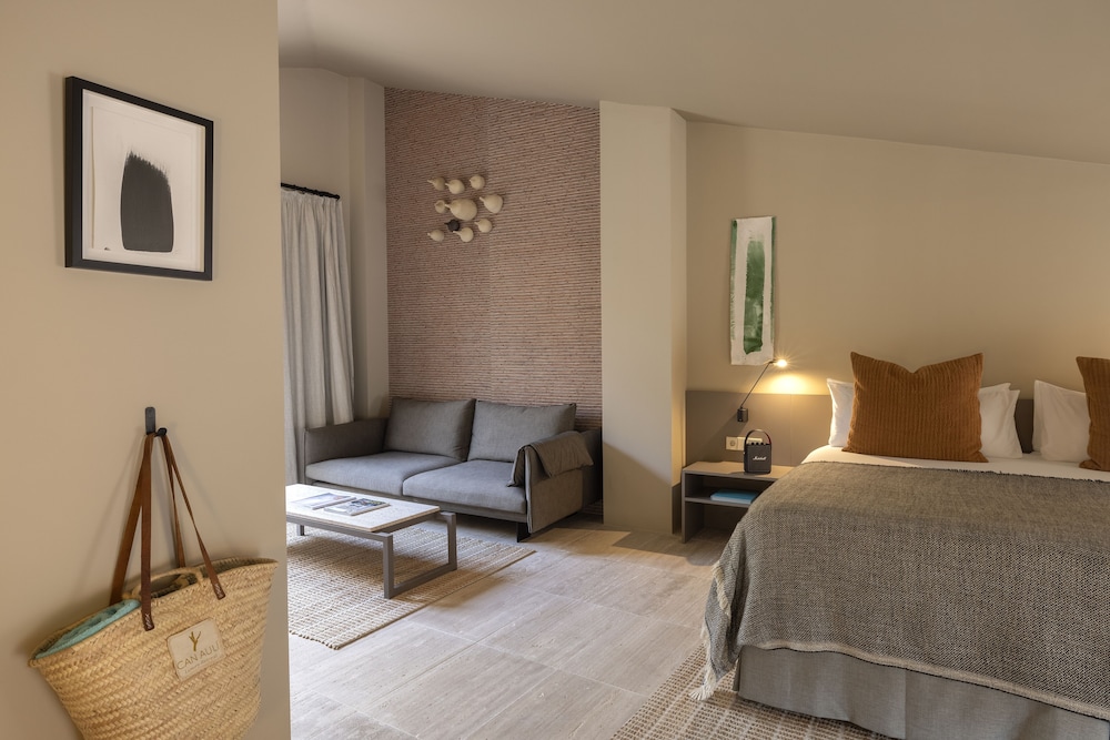 Can Aulí Luxury Retreat — Hotel rooms in Pollenca, Balearic Islands