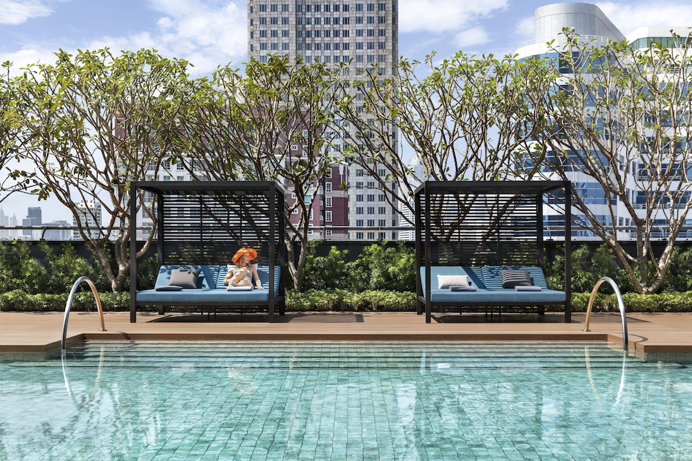 Carlton Hotel Bangkok Sukhumvit — Swimming pool in Bangkok, Bangkok