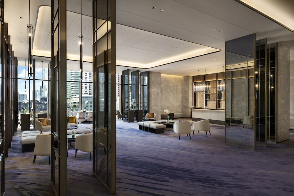Carlton Hotel Bangkok Sukhumvit — Restaurant & bars in Bangkok, Bangkok