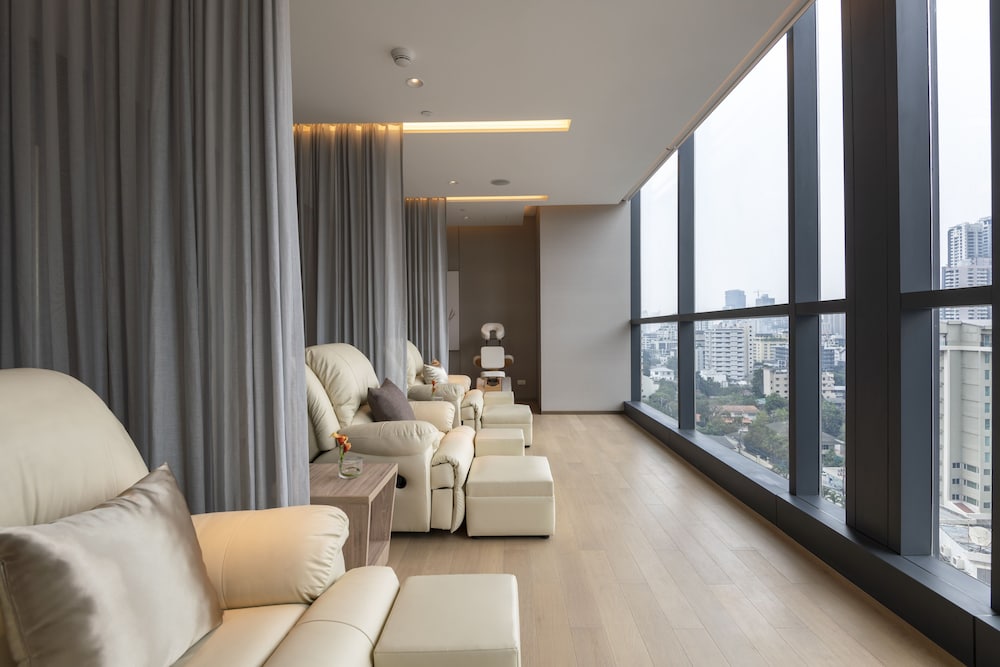 Carlton Hotel Bangkok Sukhumvit — Spa in Bangkok, Bangkok