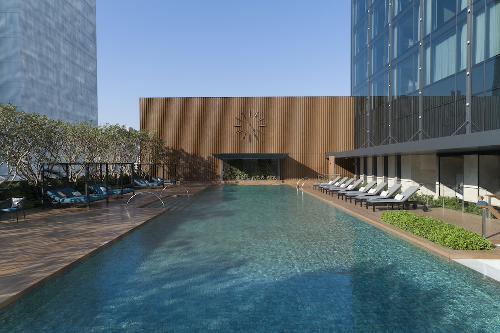 Carlton Hotel Bangkok Sukhumvit — Swimming pool in Bangkok, Bangkok