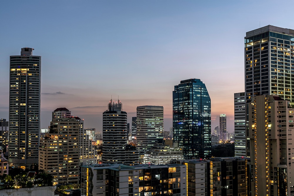 Carlton Hotel Bangkok Sukhumvit — Hotel building in Bangkok, Bangkok