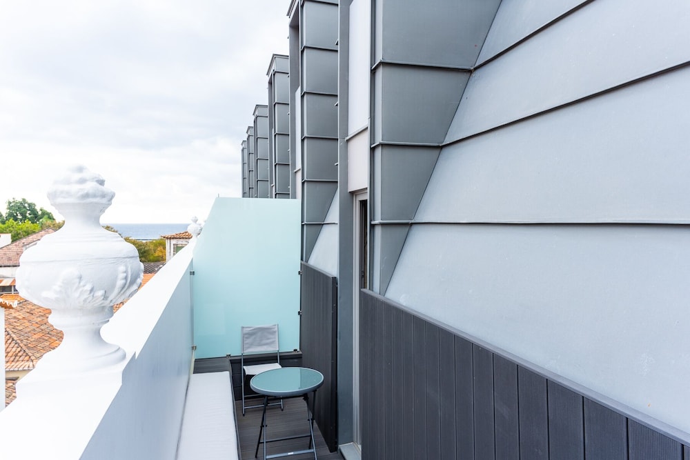 Hotel Caju — Hotel rooms in Funchal, Madeira