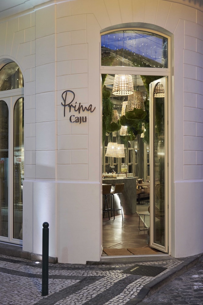 Hotel Caju — Restaurant & bars in Funchal, Madeira