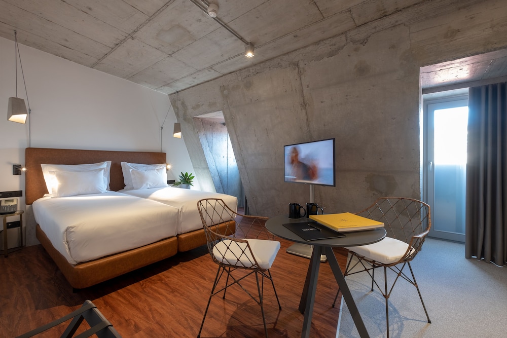 Hotel Caju — Hotel rooms in Funchal, Madeira