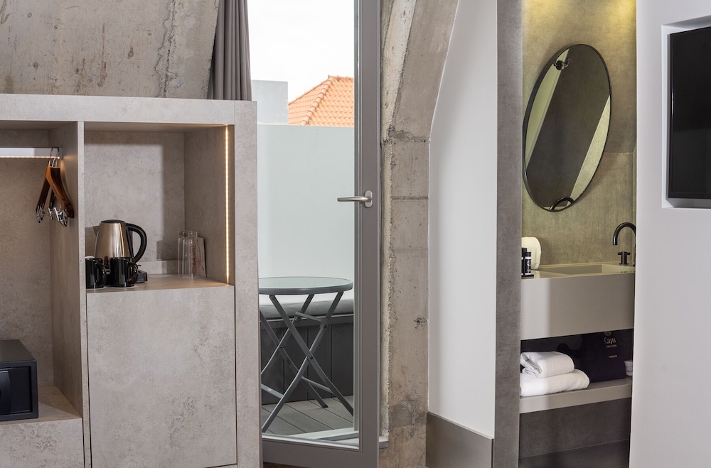 Hotel Caju — Hotel rooms in Funchal, Madeira