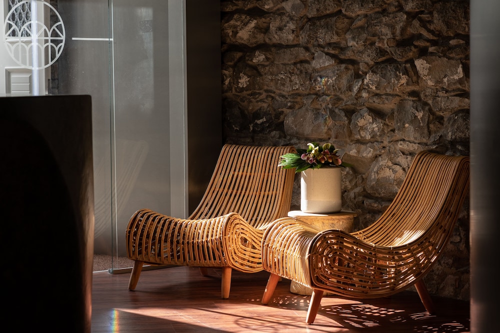 Hotel Caju — Hotel rooms in Funchal, Madeira
