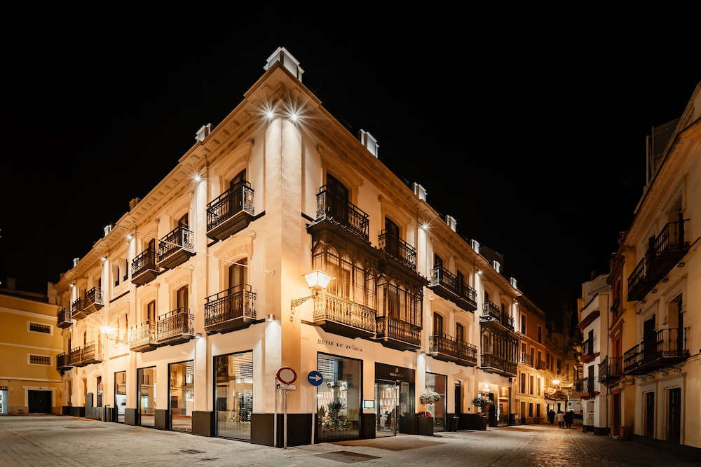 Hotel Vincci Selección Unuk 5* GL — Hotel building in Seville, Andalusia