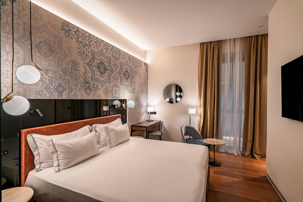 Hotel Vincci Selección Unuk 5* GL — Hotel rooms in Seville, Andalusia