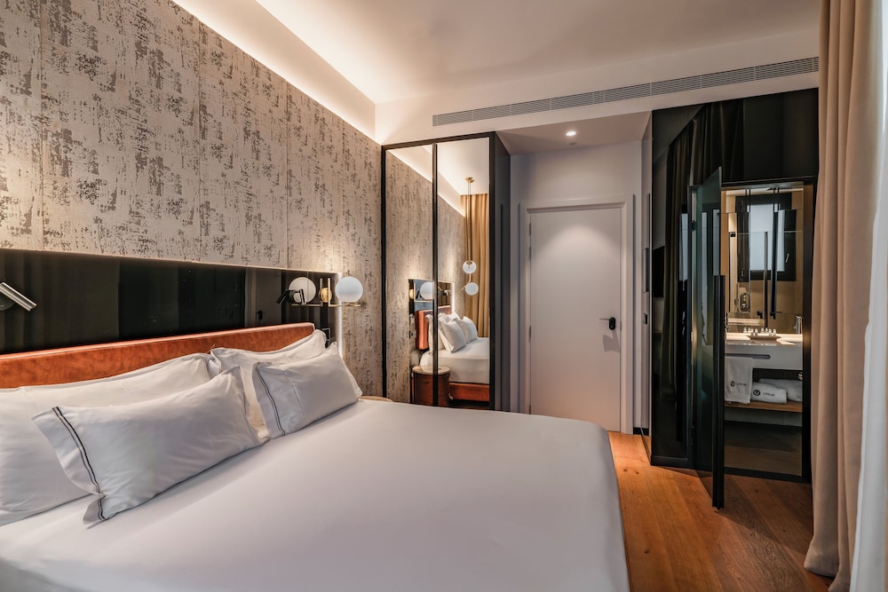 Hotel Vincci Selección Unuk 5* GL — Hotel rooms in Seville, Andalusia